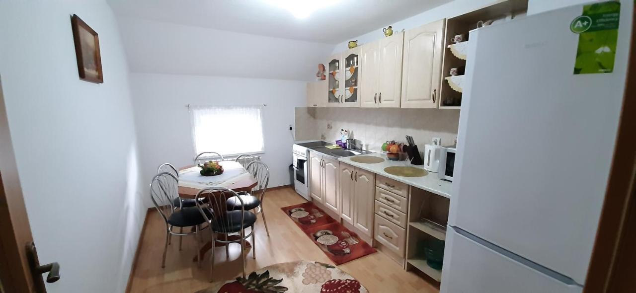 Homestay Renata Nova Lesna Exterior photo